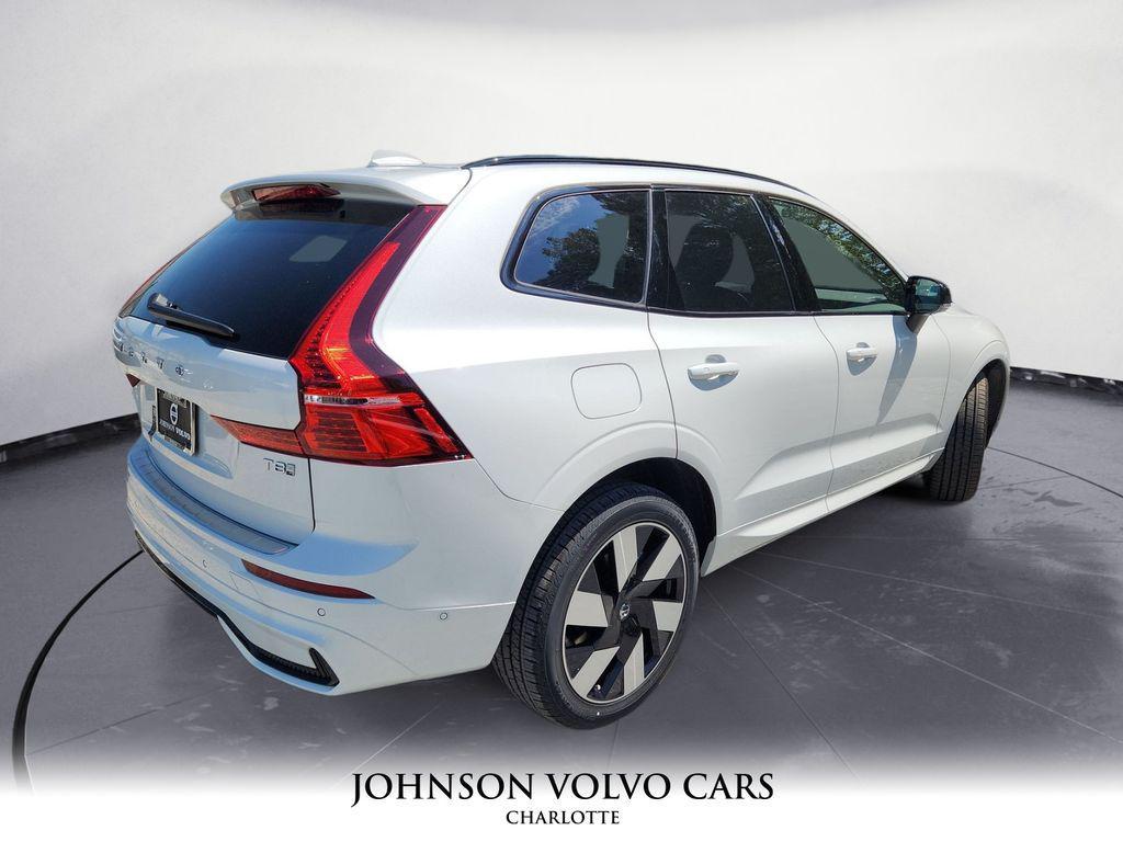 new 2025 Volvo XC60 Plug-In Hybrid car, priced at $63,235