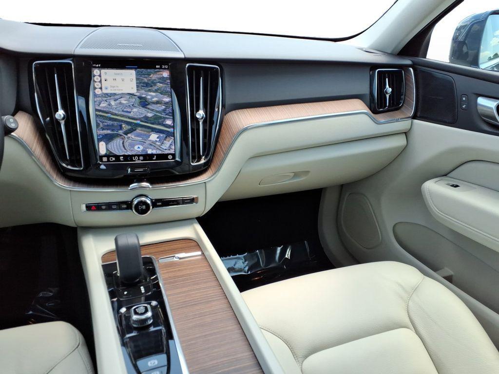 used 2022 Volvo XC60 car, priced at $33,431