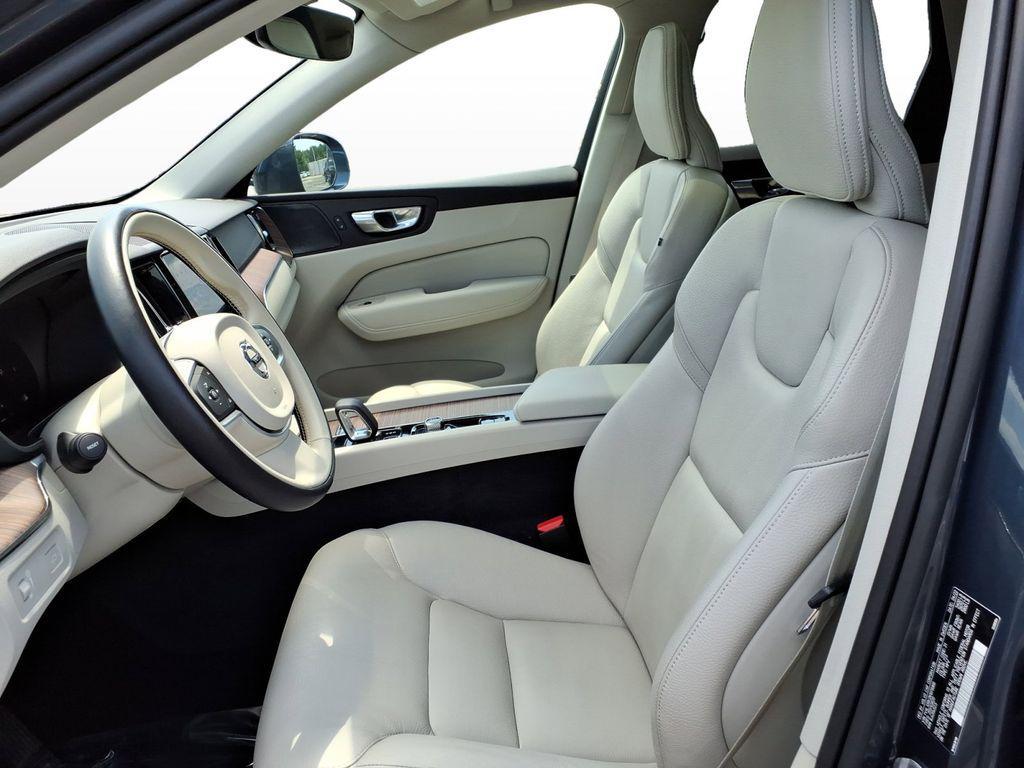 used 2022 Volvo XC60 car, priced at $33,431