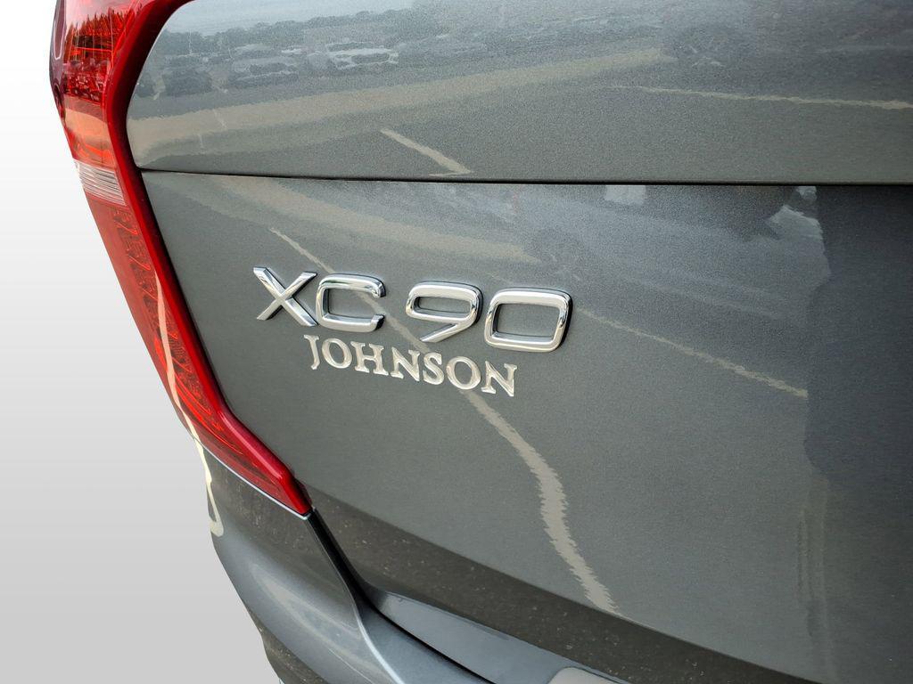 used 2020 Volvo XC90 car, priced at $30,151