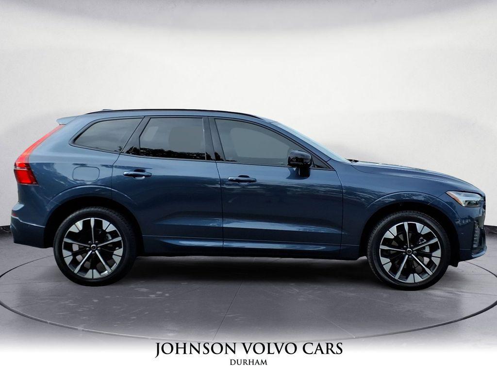 new 2026 Volvo XC60 car, priced at $54,985