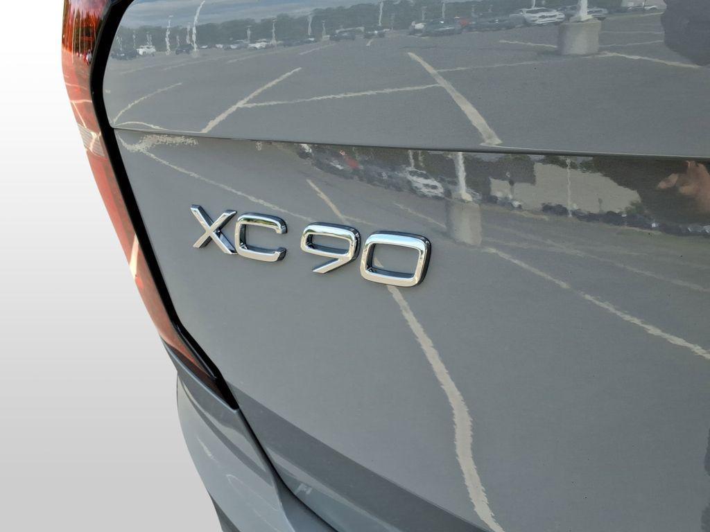 new 2026 Volvo XC90 car, priced at $68,825