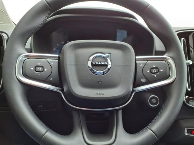 new 2025 Volvo XC40 car, priced at $44,015