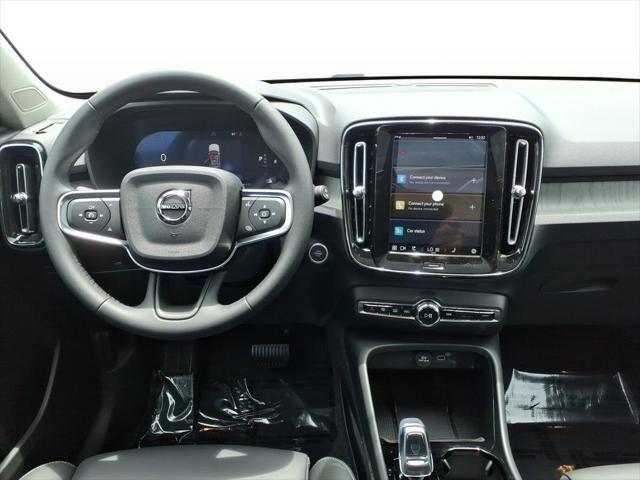 new 2025 Volvo XC40 car, priced at $46,115