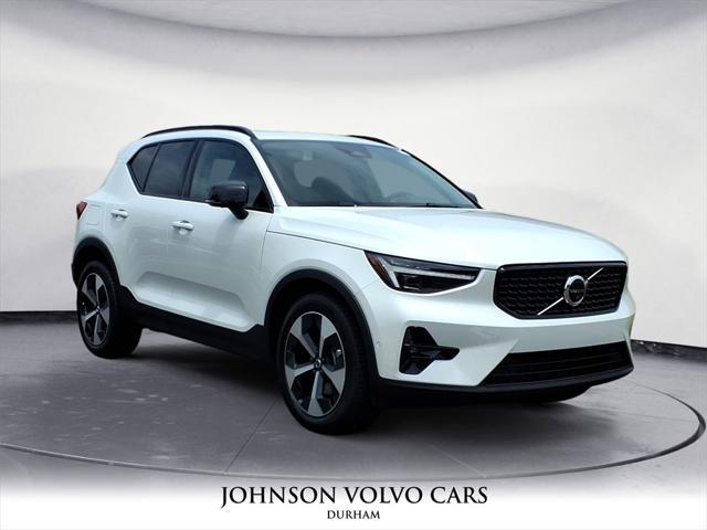 new 2025 Volvo XC40 car, priced at $46,115
