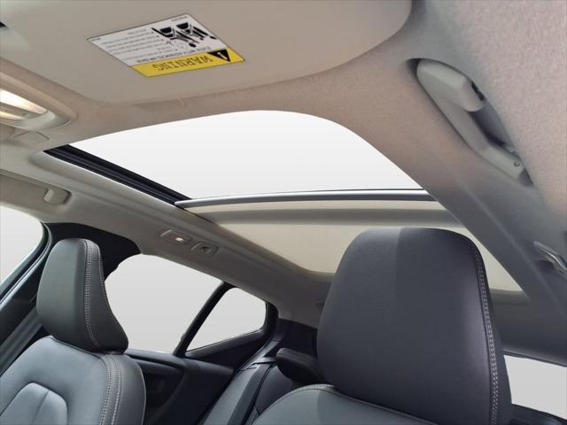 new 2025 Volvo XC40 car, priced at $46,115