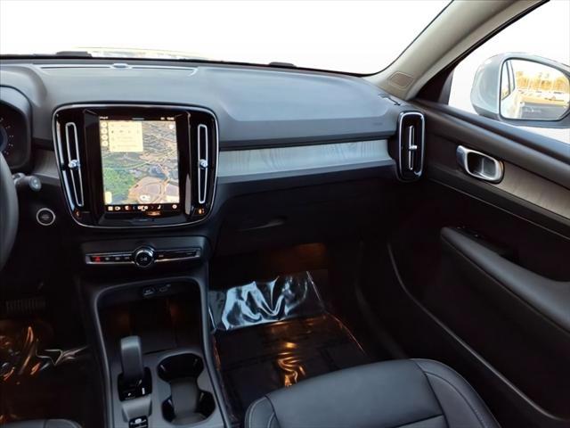 new 2025 Volvo XC40 car, priced at $43,215