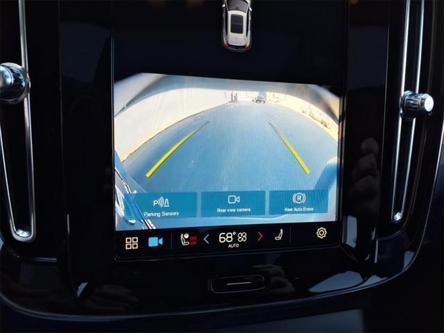 new 2025 Volvo XC40 car, priced at $45,215