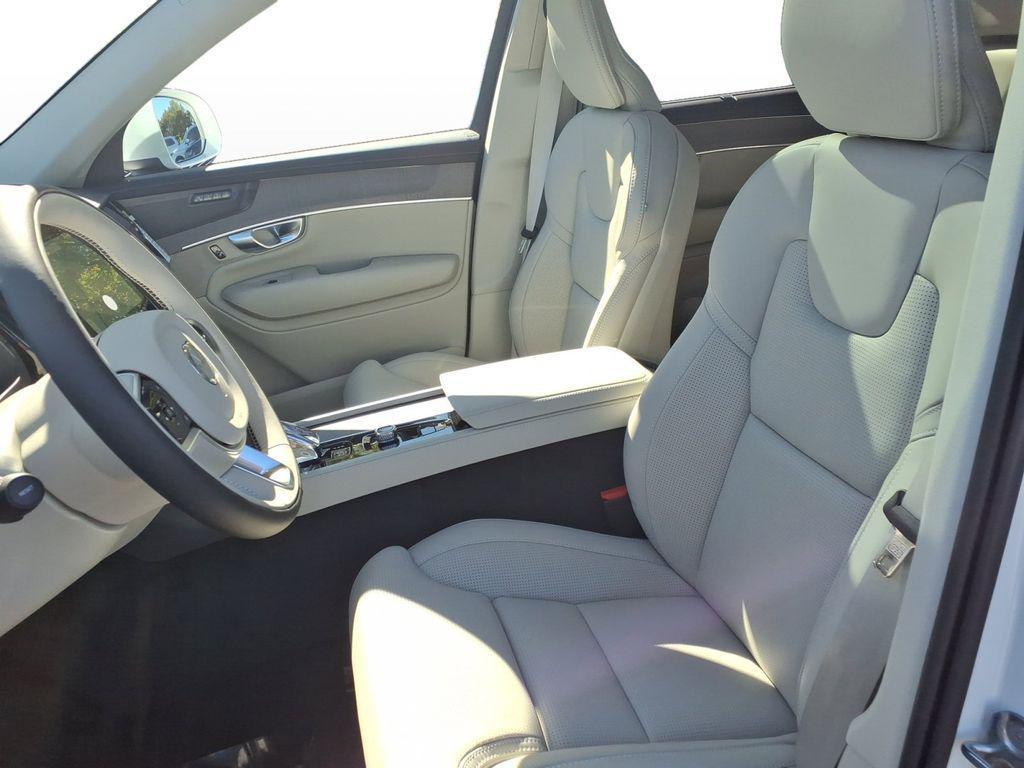 new 2026 Volvo XC90 car, priced at $71,655