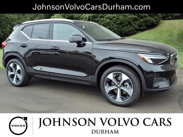 new 2025 Volvo XC40 car, priced at $44,395