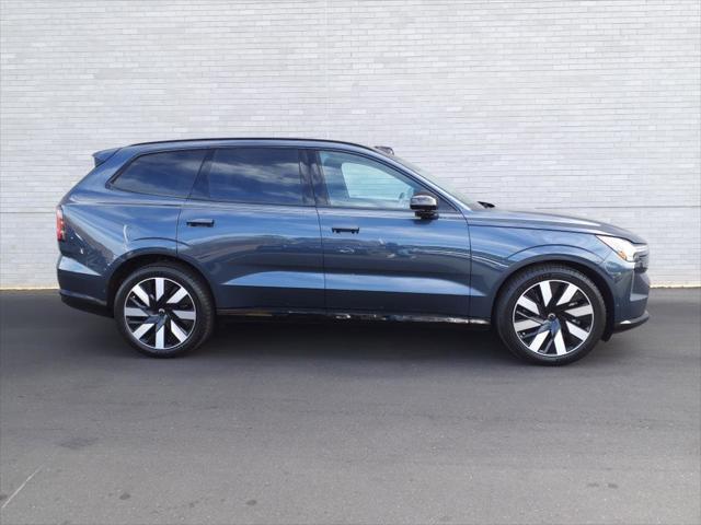 new 2025 Volvo EX90 car, priced at $93,840
