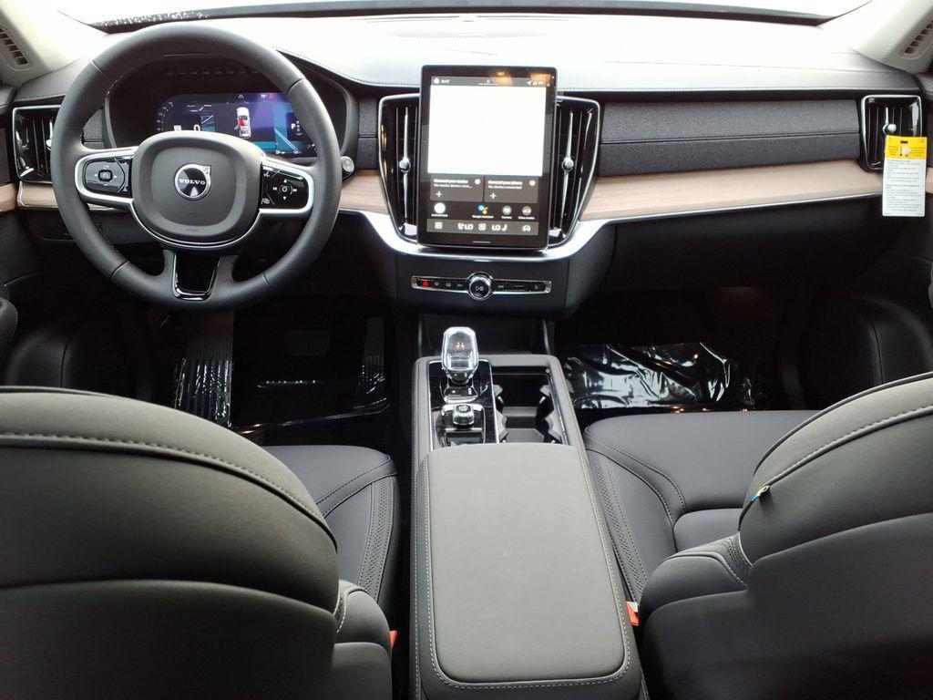 new 2026 Volvo XC90 car, priced at $68,325