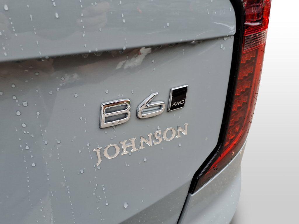 new 2026 Volvo XC90 car, priced at $68,325