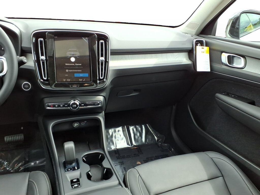 new 2026 Volvo XC40 car, priced at $43,045