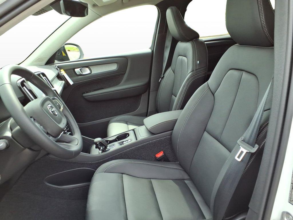 new 2026 Volvo XC40 car, priced at $43,045