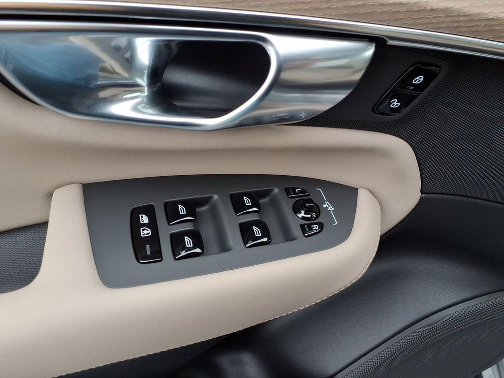 new 2026 Volvo XC90 car, priced at $69,125