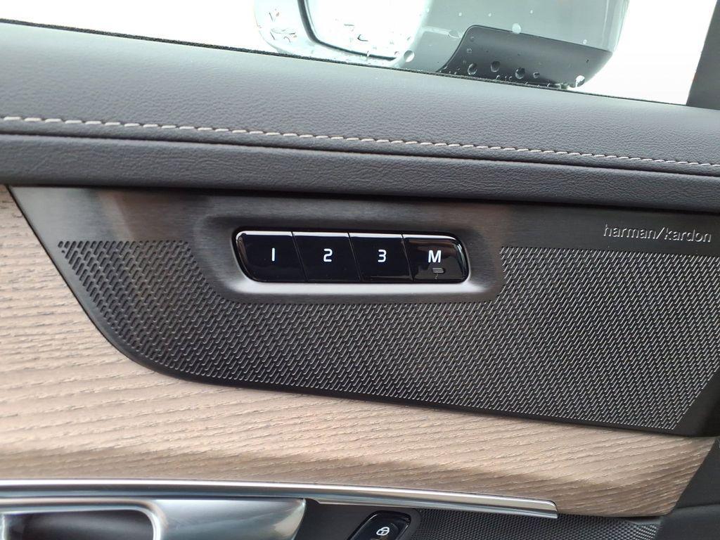 new 2026 Volvo XC90 car, priced at $69,125