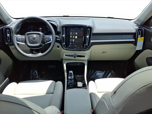 new 2025 Volvo XC40 car, priced at $47,810