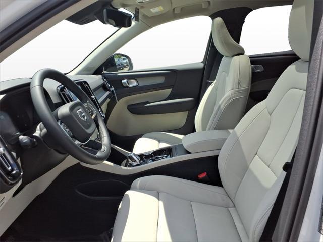 new 2025 Volvo XC40 car, priced at $47,810