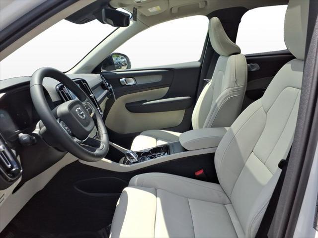 new 2025 Volvo XC40 car, priced at $47,810