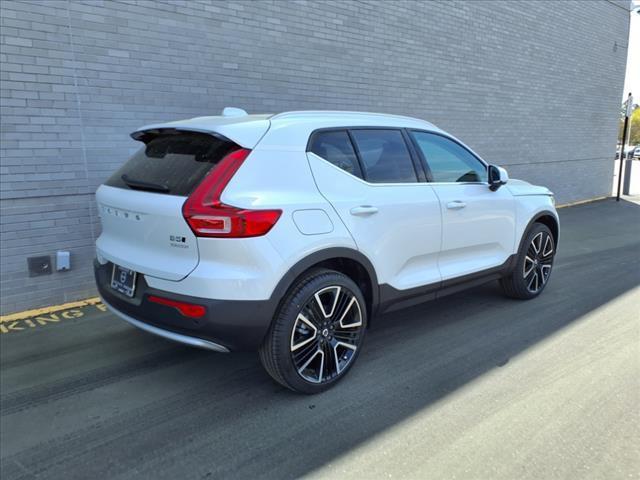 new 2025 Volvo XC40 car, priced at $55,860