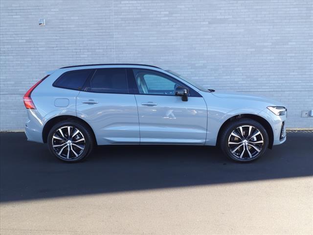 new 2025 Volvo XC60 car, priced at $58,825