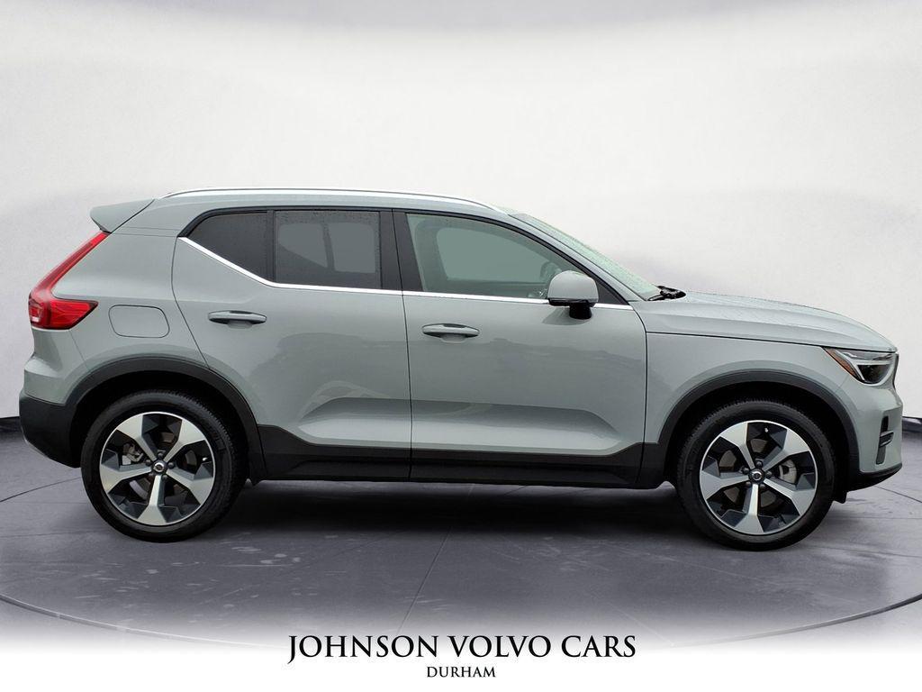 new 2025 Volvo XC40 car, priced at $45,485
