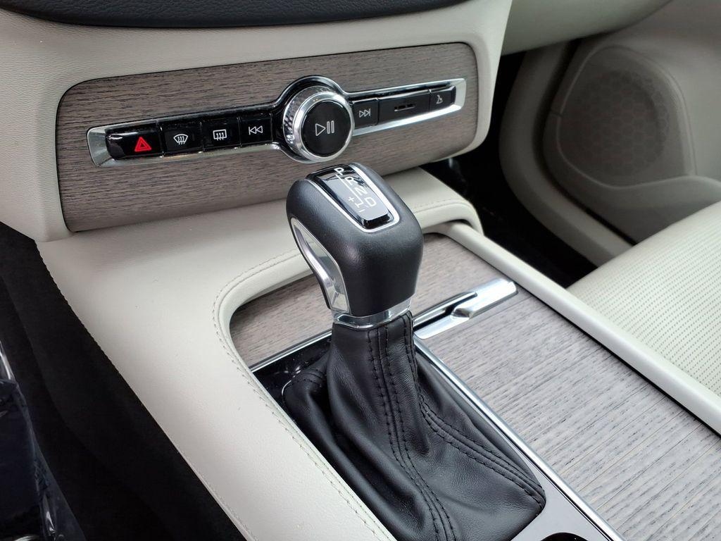 used 2022 Volvo XC90 car, priced at $35,111