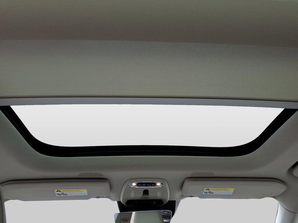 used 2022 Volvo XC90 car, priced at $35,111