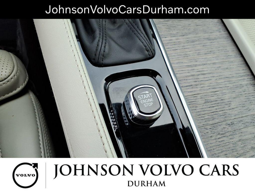 used 2022 Volvo XC90 car, priced at $30,984