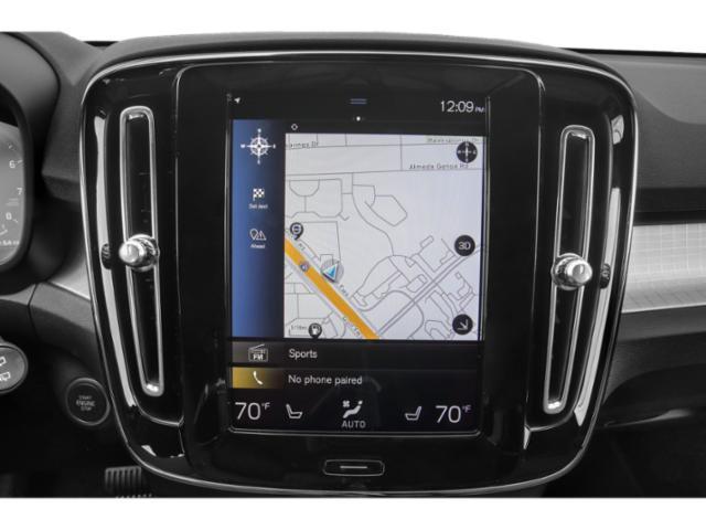 used 2021 Volvo XC40 car, priced at $20,541