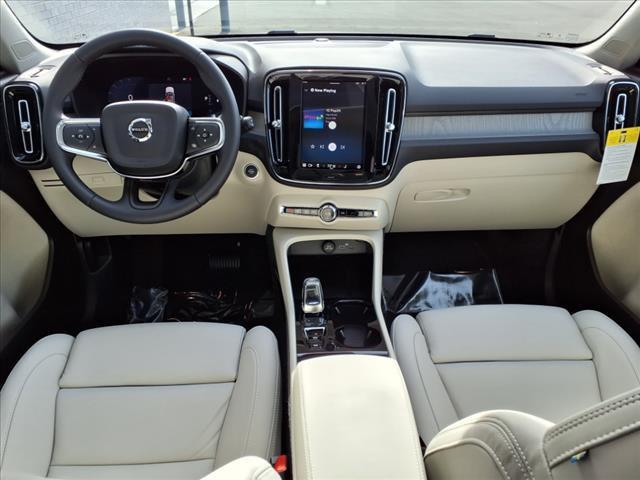 new 2025 Volvo XC40 car, priced at $50,565