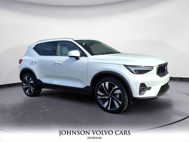 new 2025 Volvo XC40 car, priced at $50,565