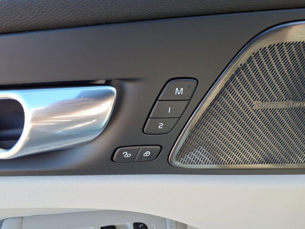 new 2026 Volvo XC60 car, priced at $60,575