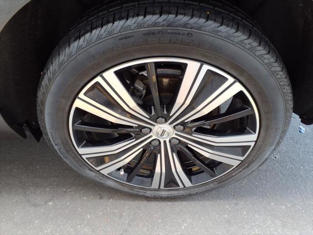 used 2022 Volvo XC60 car, priced at $41,871