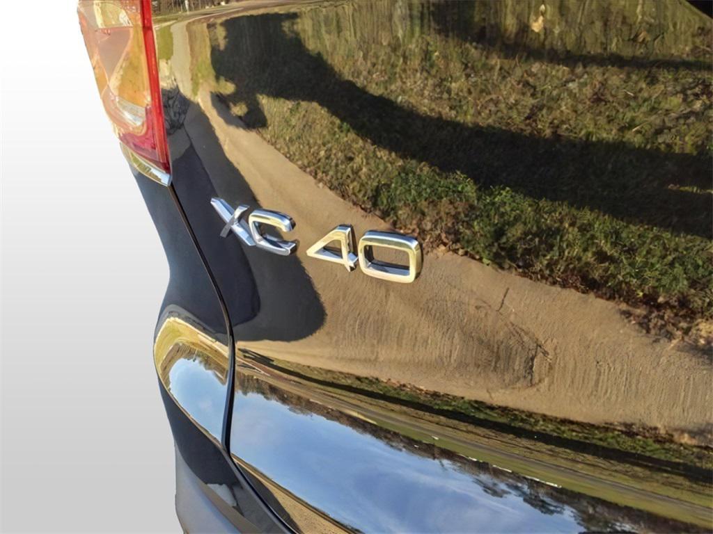 new 2025 Volvo XC40 car, priced at $49,790