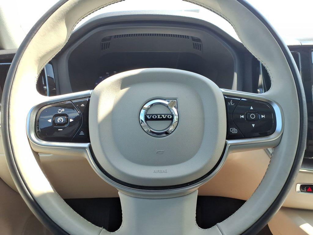 used 2023 Volvo XC60 Recharge Plug-In Hybrid car, priced at $42,941