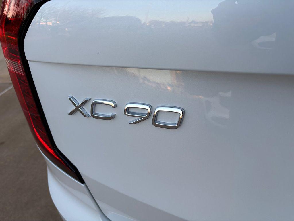 new 2026 Volvo XC90 Plug-In Hybrid car, priced at $78,875