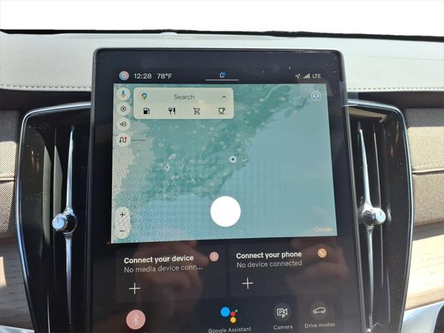 new 2025 Volvo XC90 car, priced at $66,055