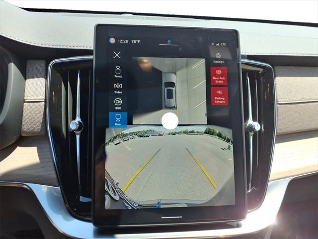 new 2025 Volvo XC90 car, priced at $66,055