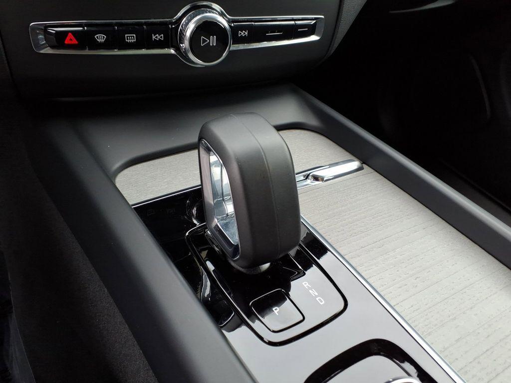 used 2025 Volvo XC60 car, priced at $40,891