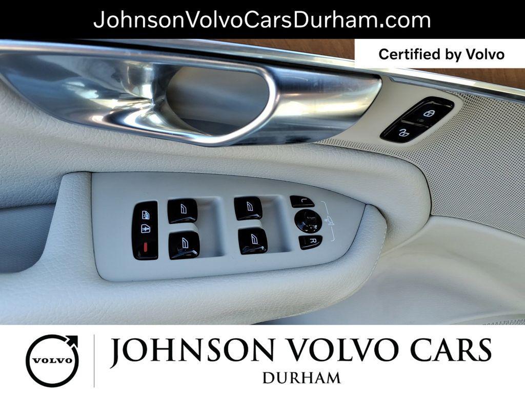 used 2022 Volvo XC90 car, priced at $39,661