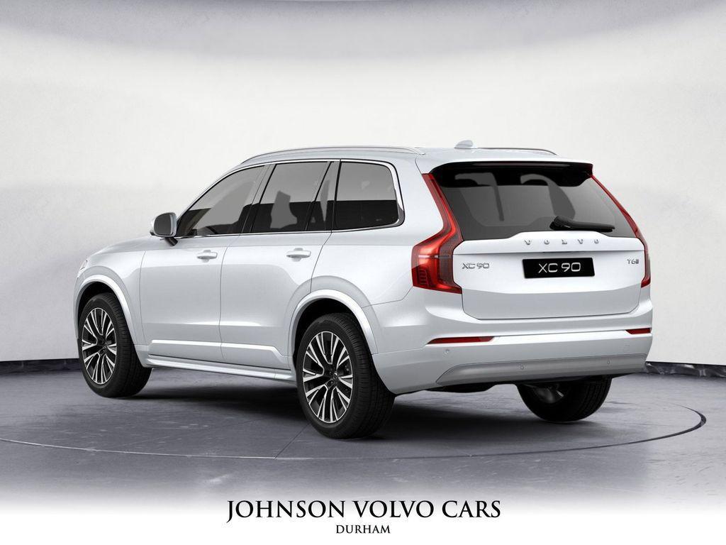 used 2022 Volvo XC90 car, priced at $39,661