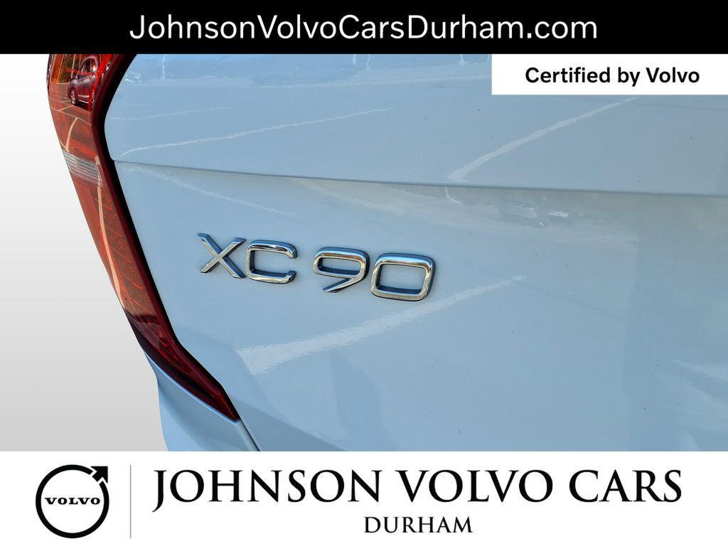 used 2022 Volvo XC90 car, priced at $39,661