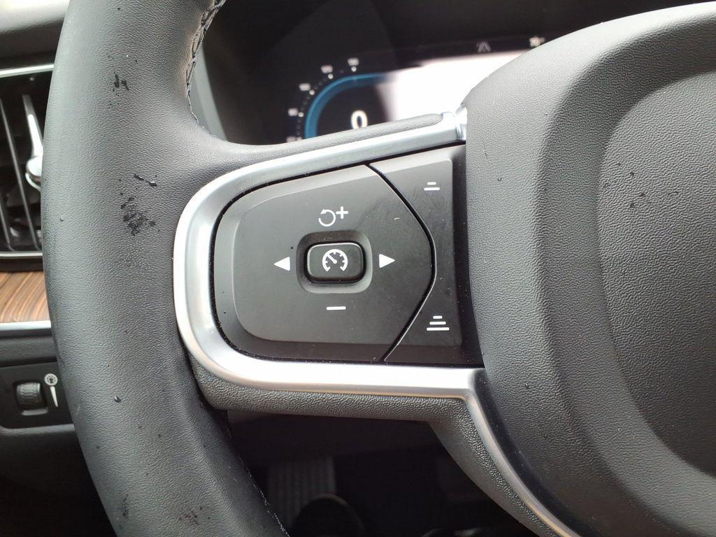 used 2022 Volvo XC60 Recharge Plug-In Hybrid car, priced at $37,444