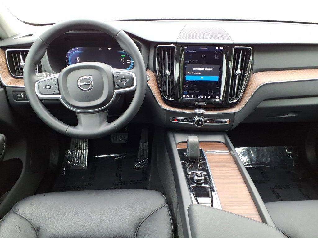 used 2022 Volvo XC60 Recharge Plug-In Hybrid car, priced at $37,444