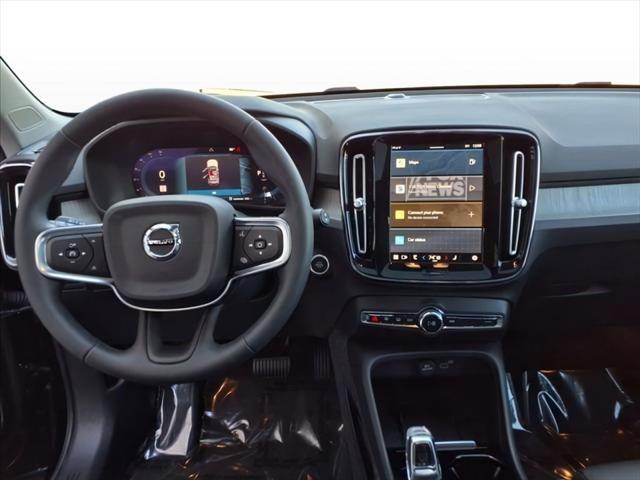 new 2025 Volvo XC40 car, priced at $46,315