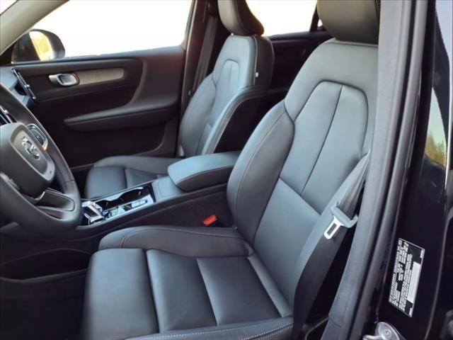 new 2025 Volvo XC40 car, priced at $46,315