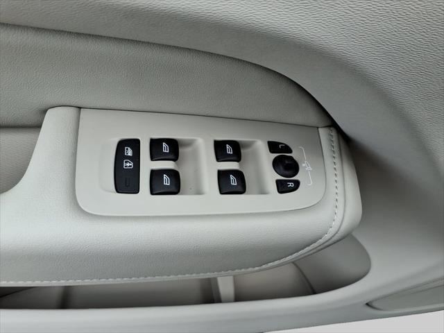 new 2026 Volvo XC60 Plug-In Hybrid car, priced at $79,310