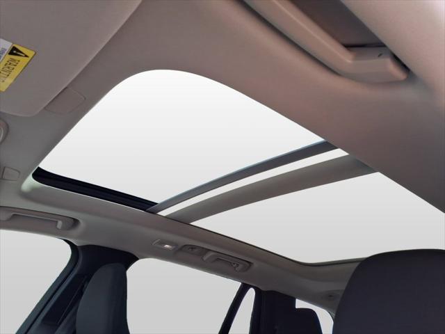 new 2025 Volvo XC90 car, priced at $64,395